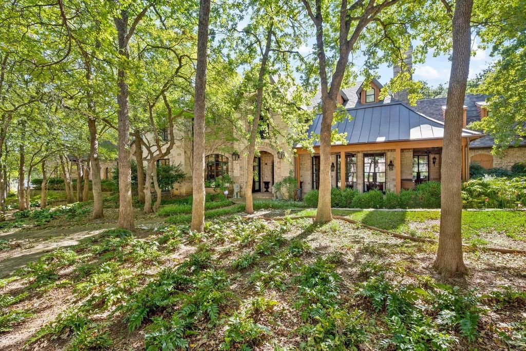 830 Simmons Court, Southlake