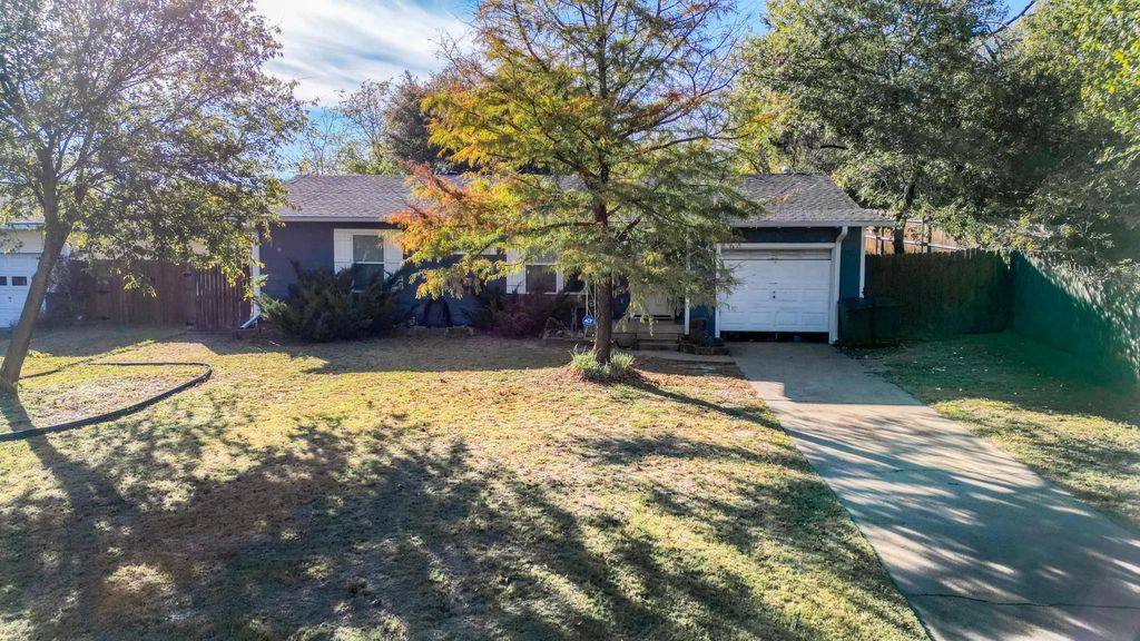115 Harmon Street, Weatherford
