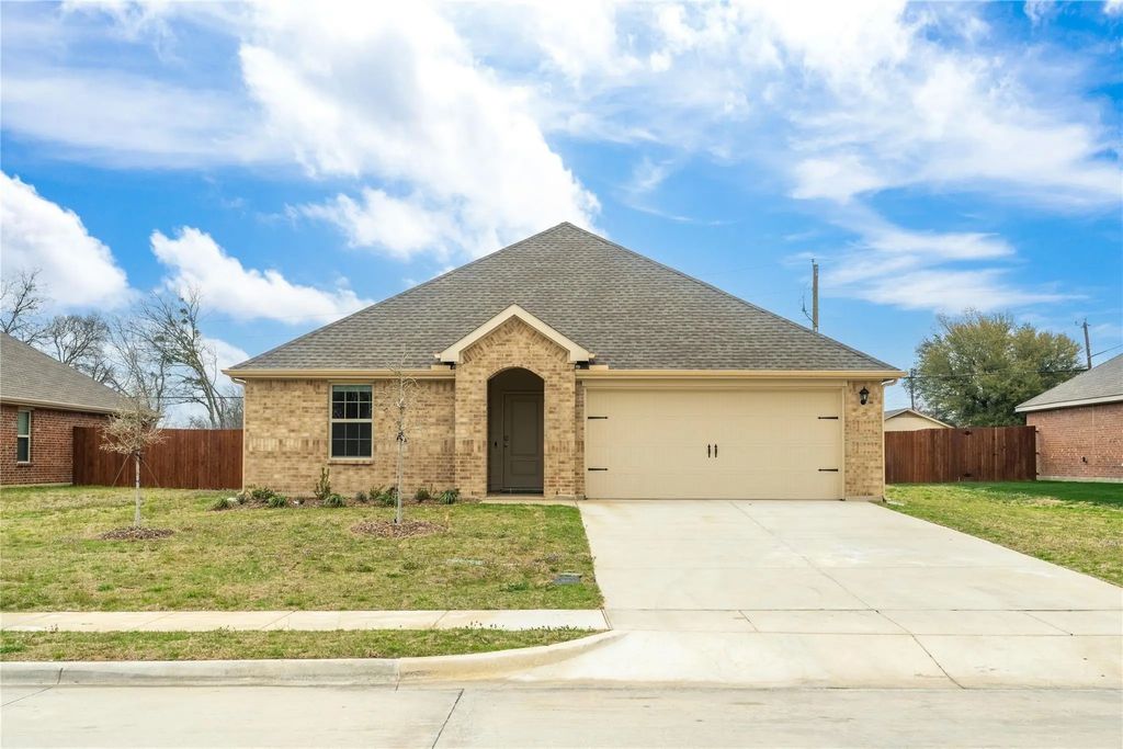 1900 Sandy Knoll Drive, Kaufman