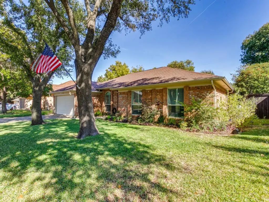 3816 Rolling Meadows Drive, Bedford
