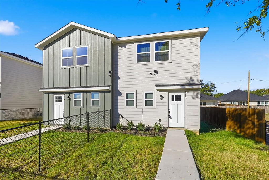 852 Sims Legacy Lane 852, Fort Worth