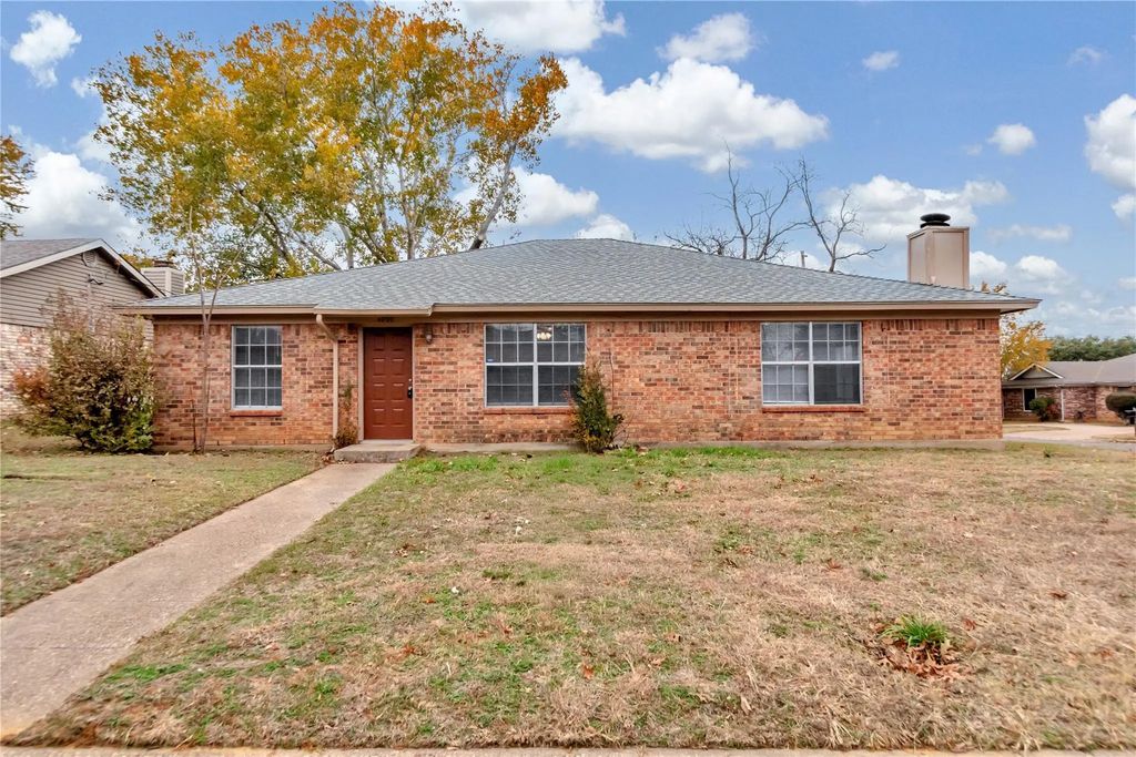 6000 Maple Springs Drive, Arlington