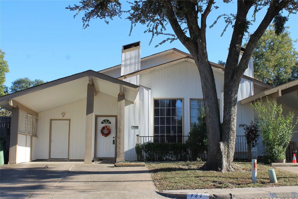 722 Intrepid Drive, Garland