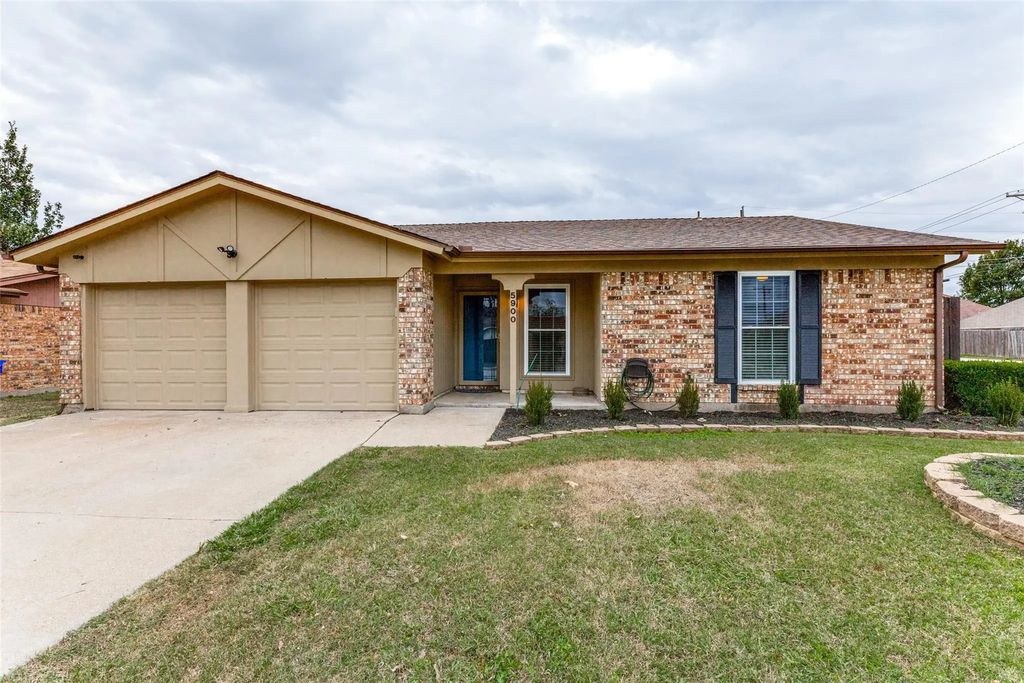 5900 Oak Hill Road, Watauga