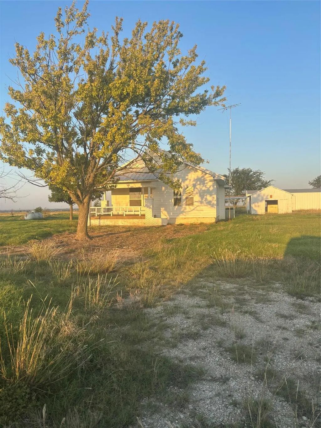 222 County Road 357, Muenster