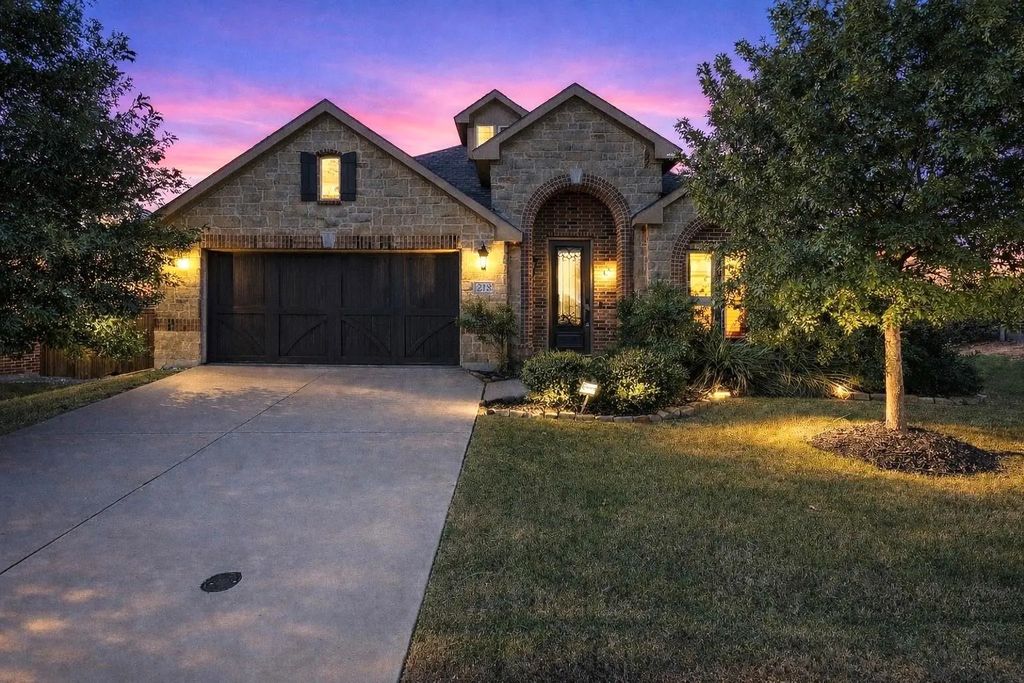 218 Calvert Drive, Midlothian