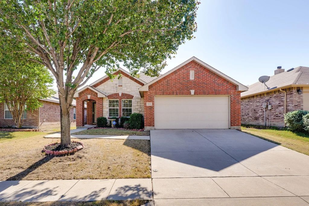 7021 Derbyshire Drive, Fort Worth