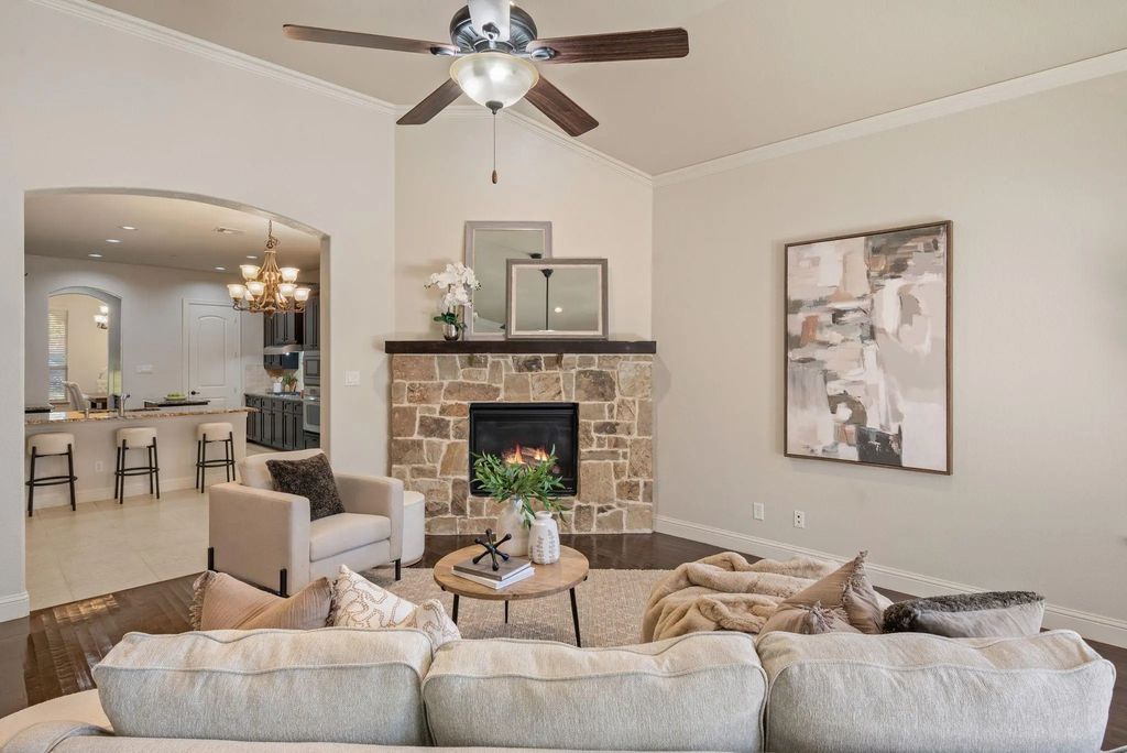 3701 Post Oak Trail, Colleyville
