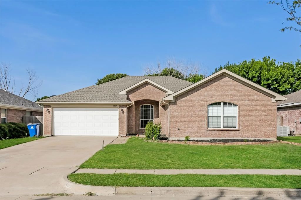 1017 Hannah Street, Burleson