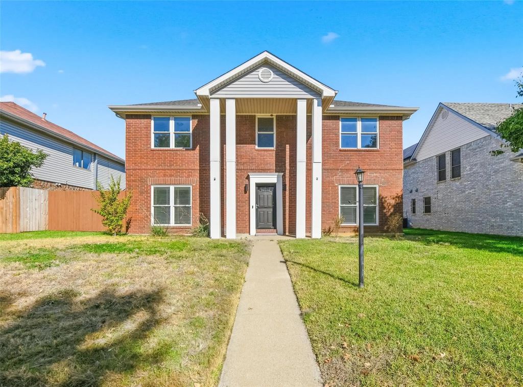 1315 Falcon Drive, Lewisville