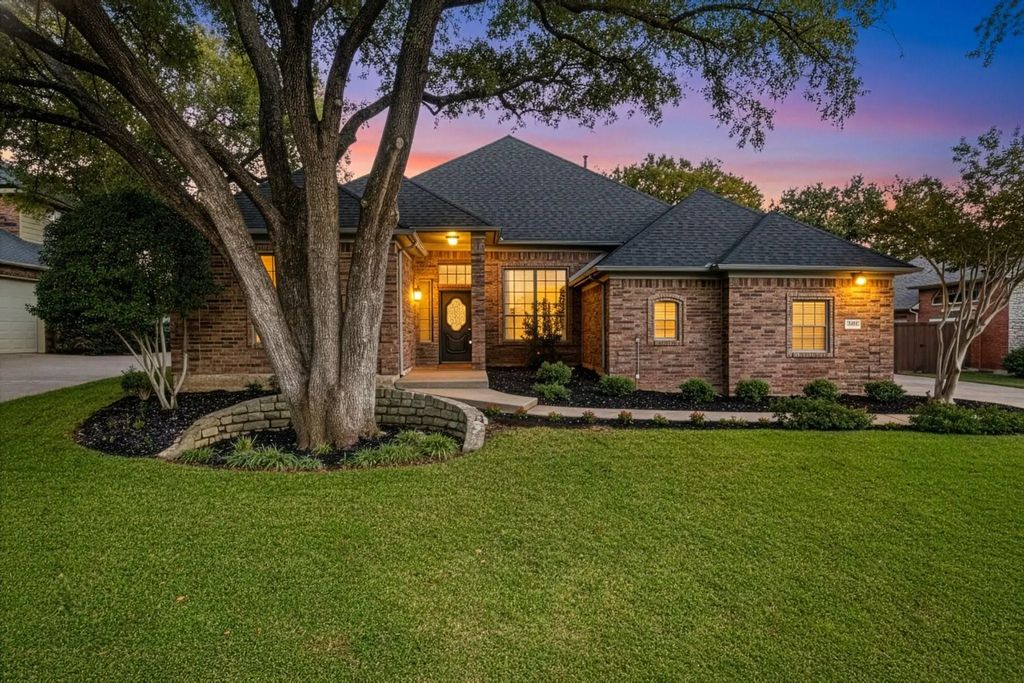 1904 Woodland Boulevard, Flower Mound