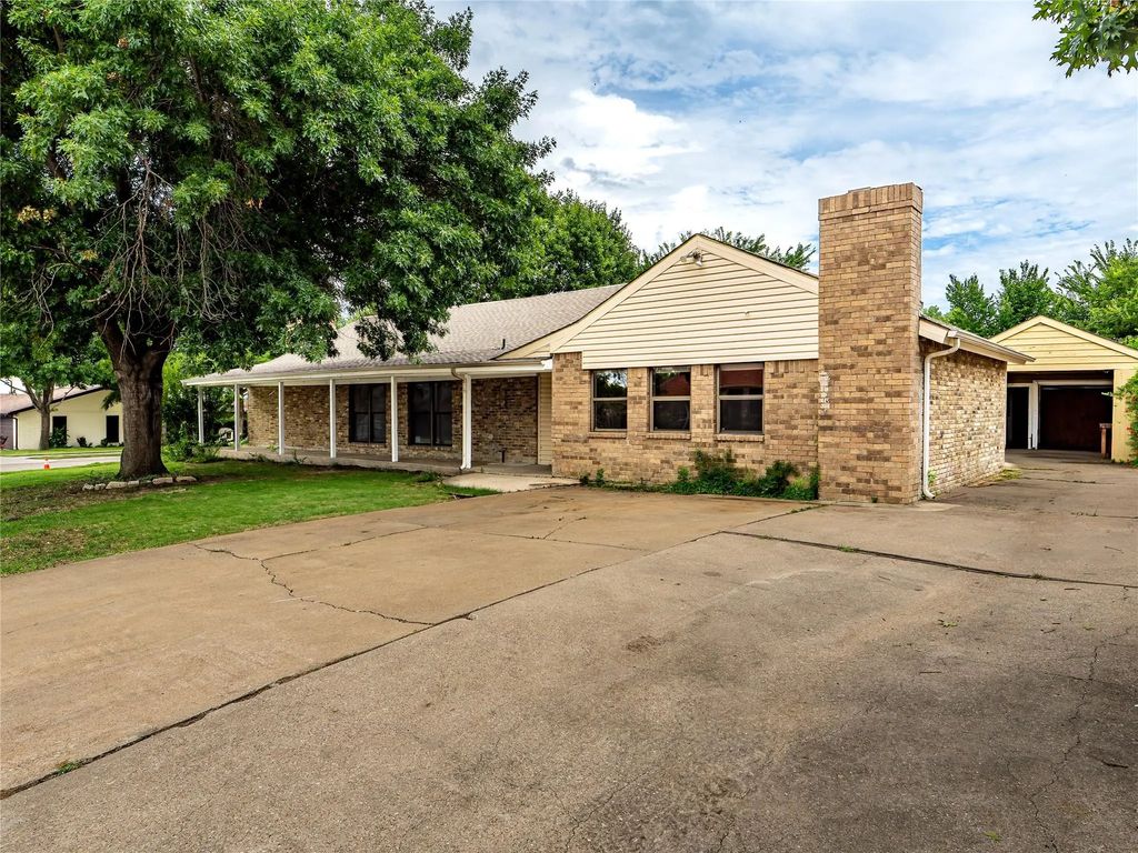 108 Woodrow Circle, Little Elm