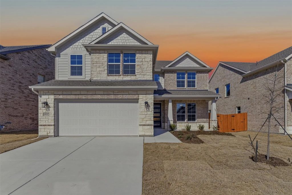 1932 Velora Drive, Haslet