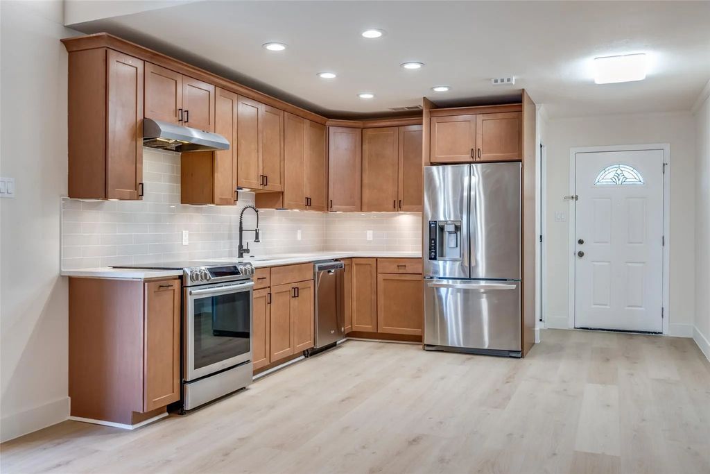 5023 Buttonwood Lane, Garland