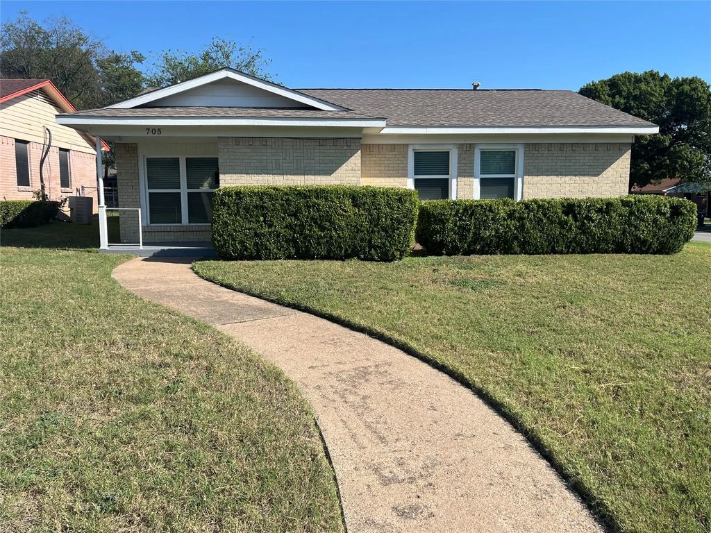 705 Ivywood Drive, Dallas