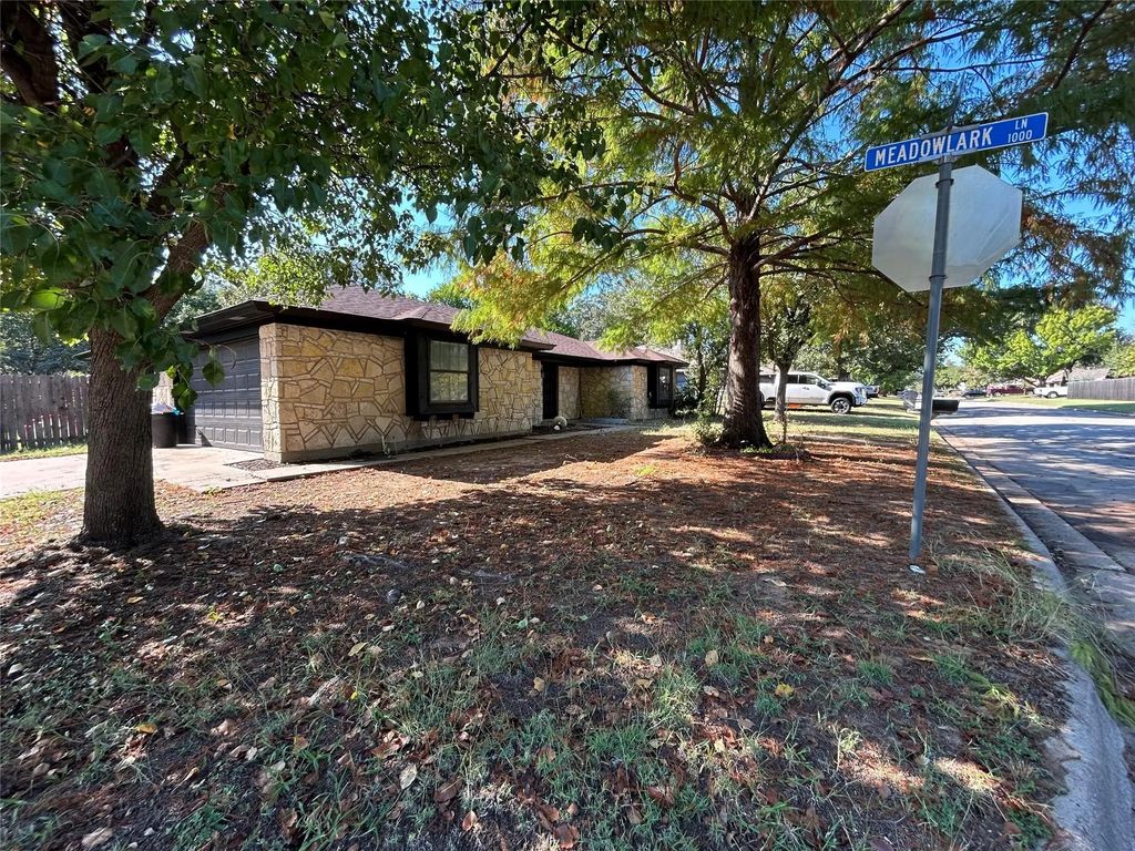 1130 Dove Hollow Road, Granbury