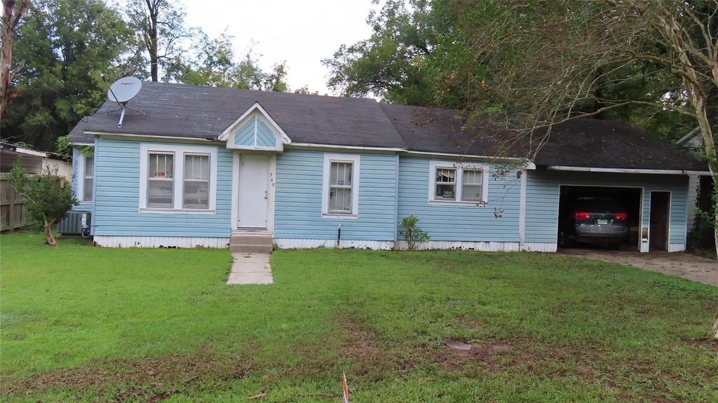 509 Spring, Taylor