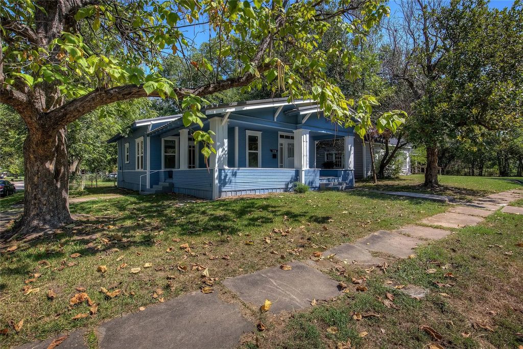 1410 Bois D Arc Street, Commerce