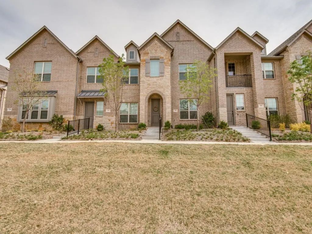 532 Ballustrade Drive, Irving