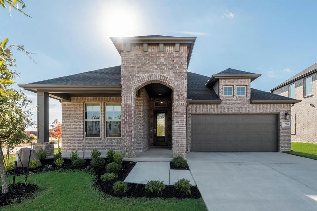 2710 Prairie Willow Lane, Mansfield