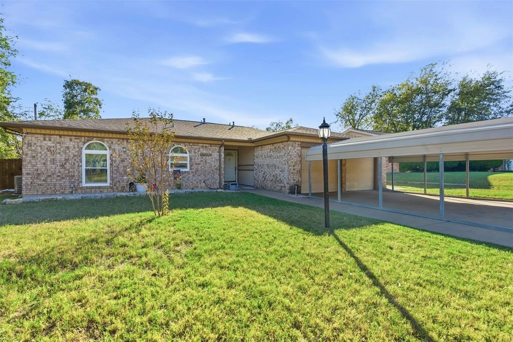 448 Pecan Drive, Aledo