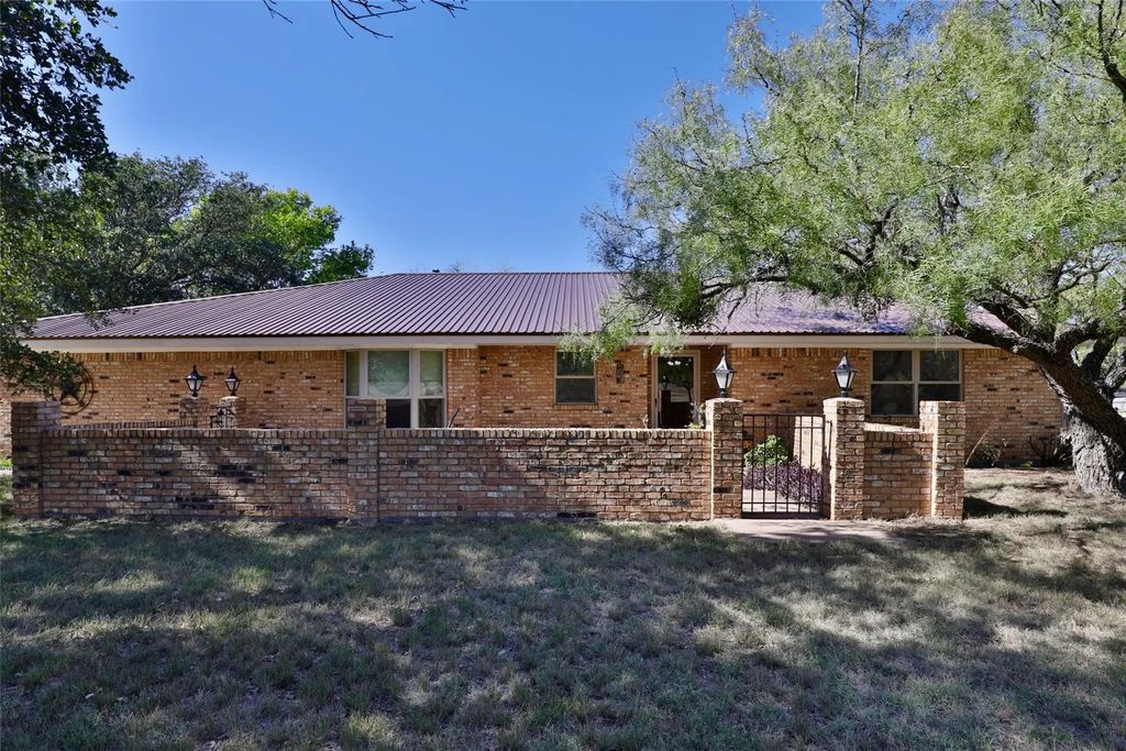 448 Elmdale Road S, Abilene