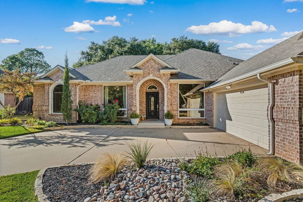107 Greenhill Trail S, Trophy Club