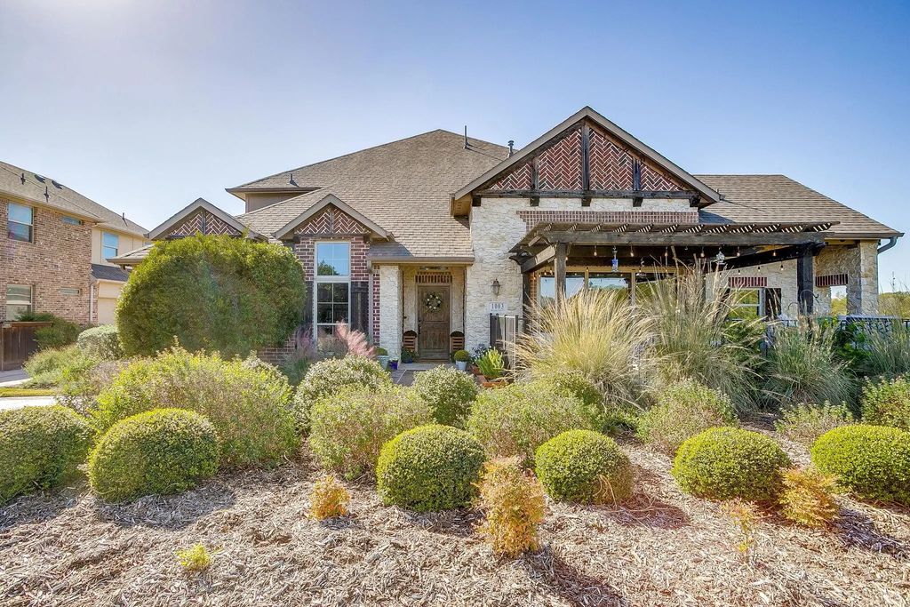 1003 Hurricane Creek Trail, Arlington