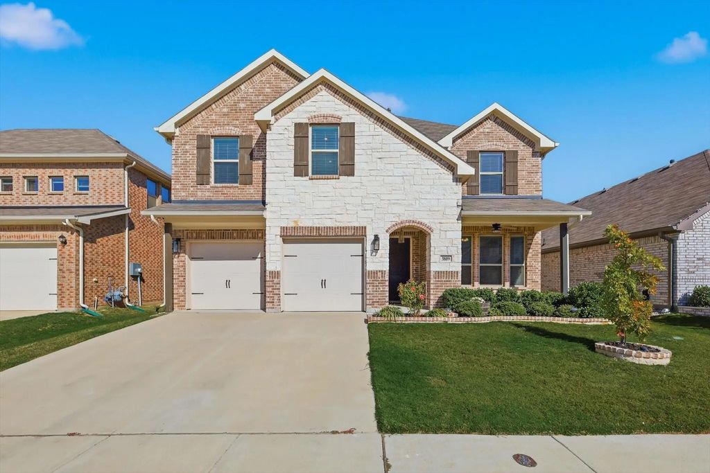 3809 Heather Meadows Drive, Fort Worth