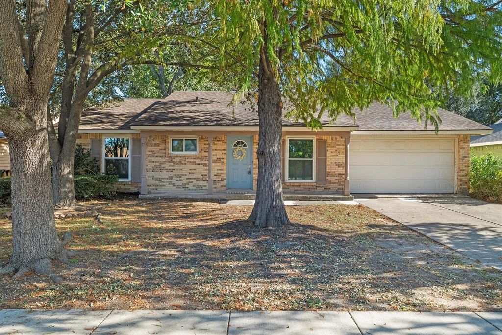 458 Woodmere Drive, Garland
