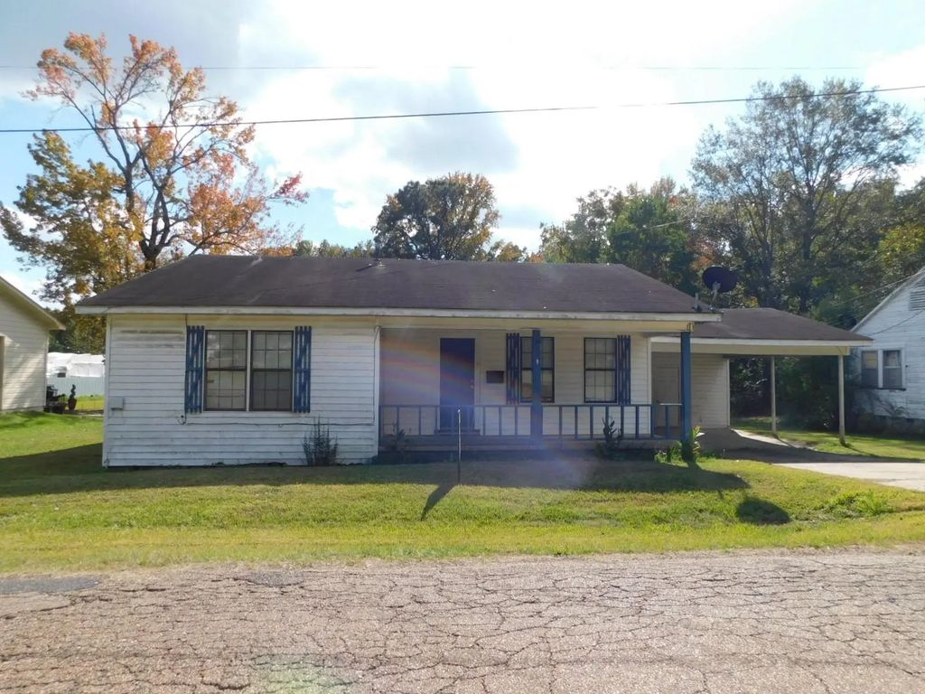 505 South Street, Springhill