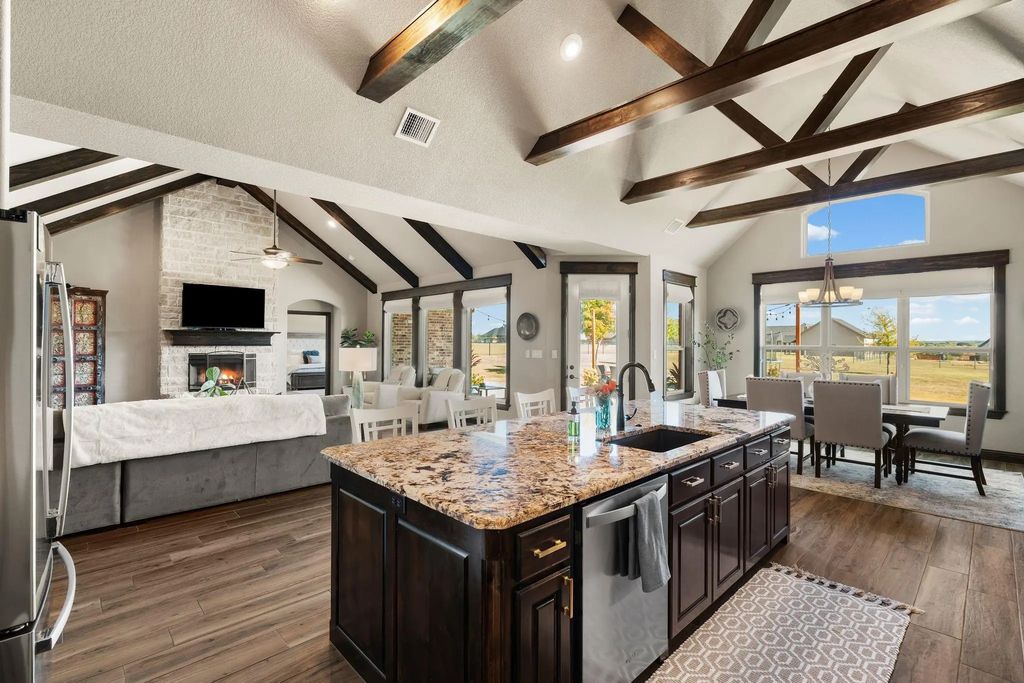 228 Martin Drive, Granbury