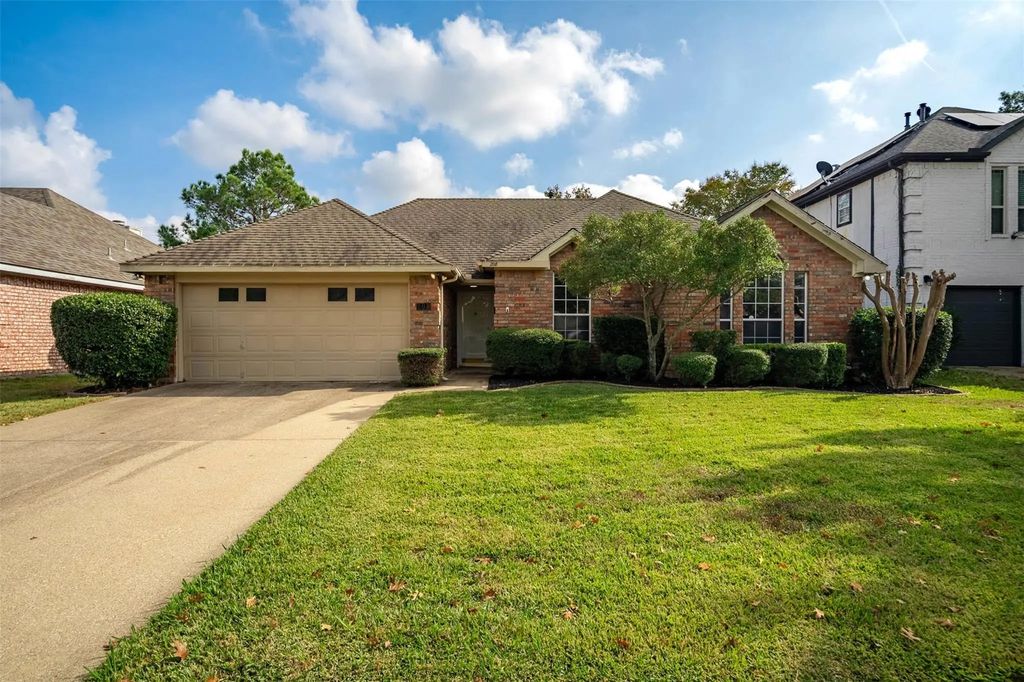 208 Loma Alta Drive, Mesquite