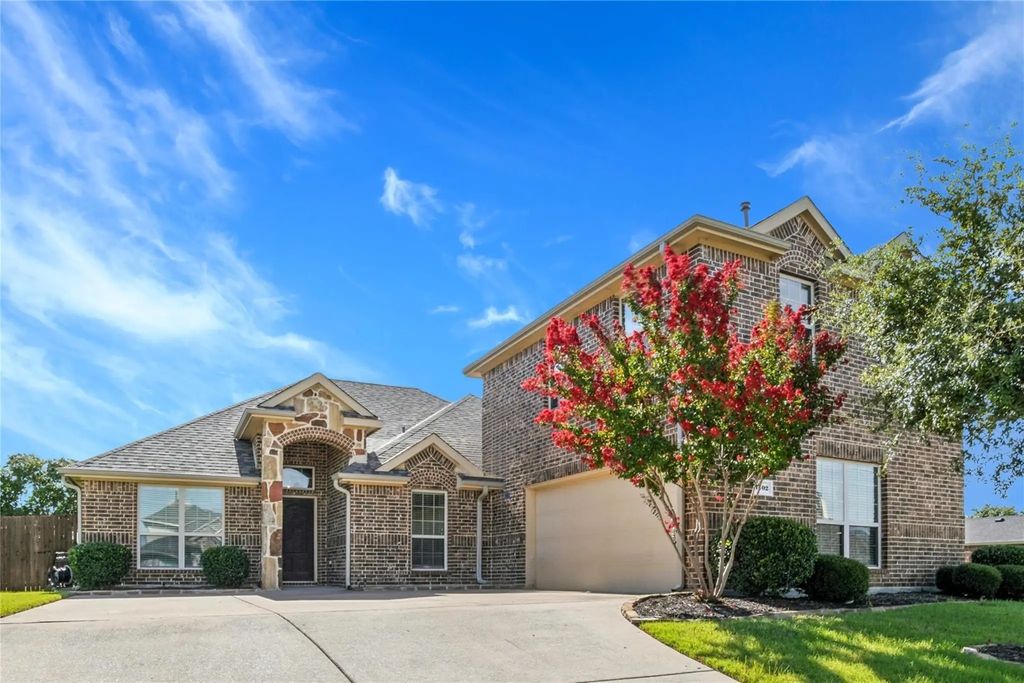 1402 Palasades Court, Rockwall