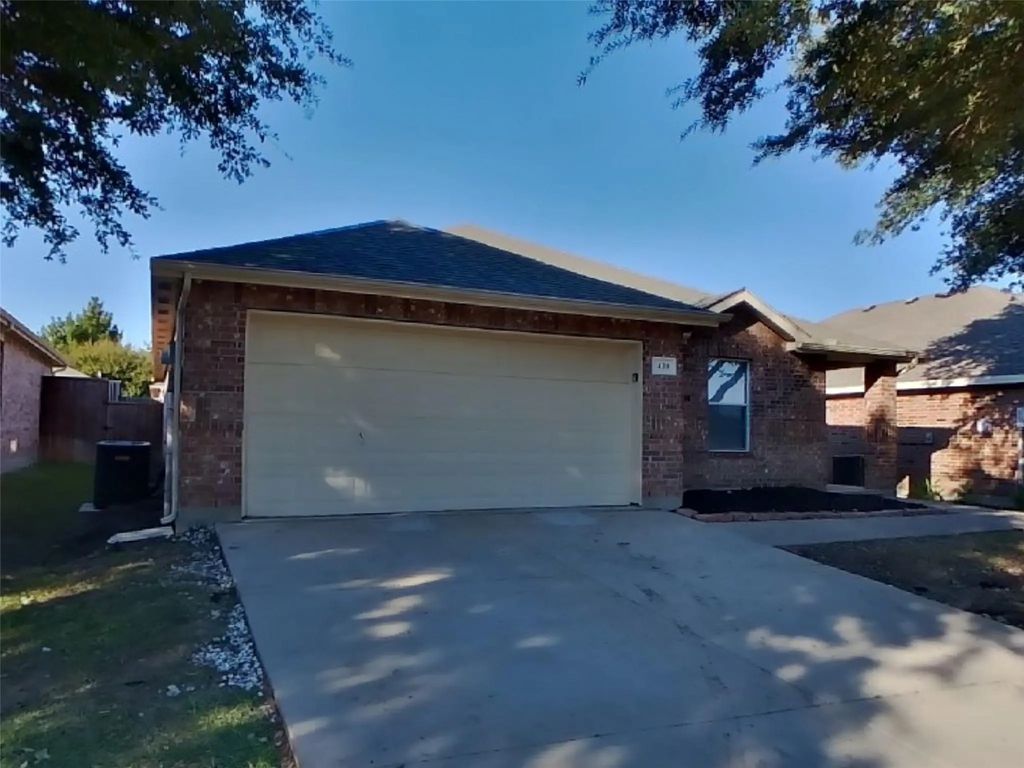 439 Eisenhower Lane, Lavon