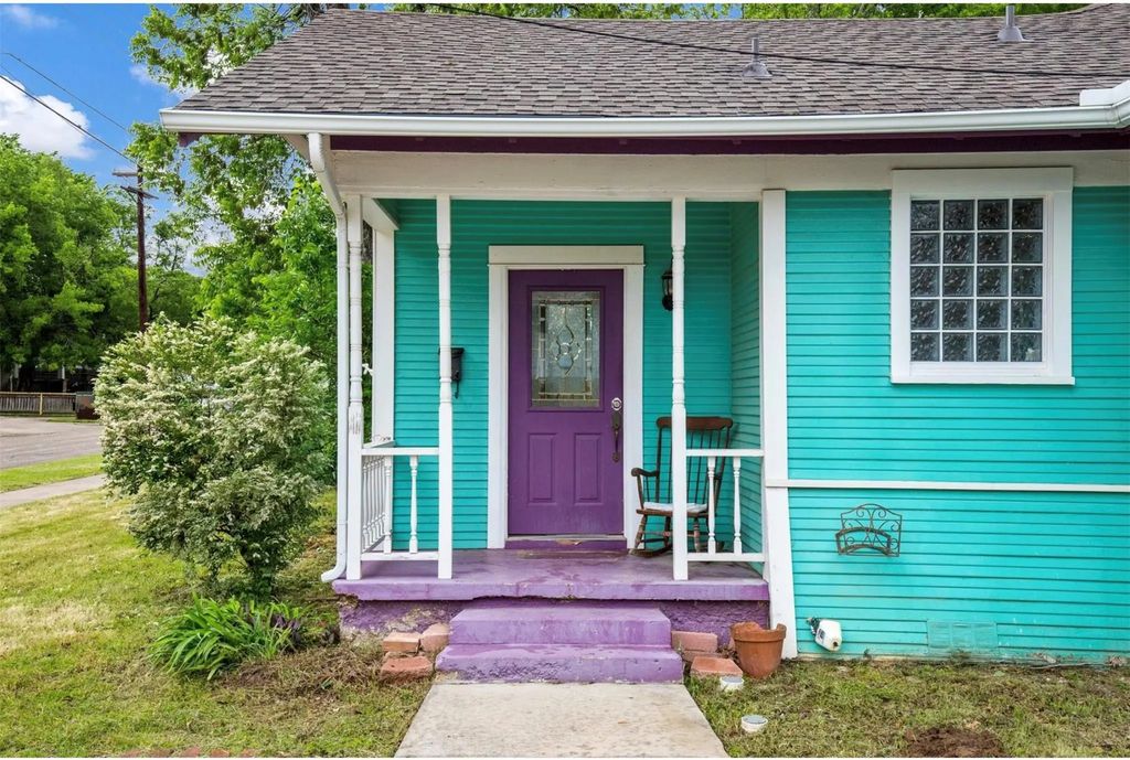 1406 N Austin Street, Denton