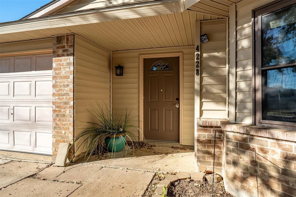 4228 Driscoll Drive, The Colony