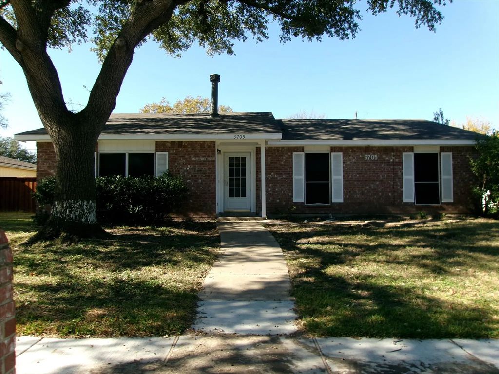 3705 Greenhill Lane, Grand Prairie
