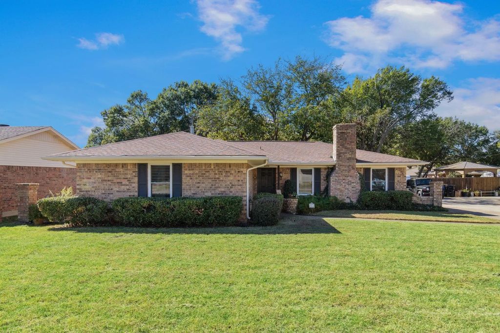 9073 Hillside Drive, Frisco