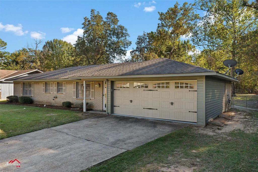 754 Woodmont, Shreveport