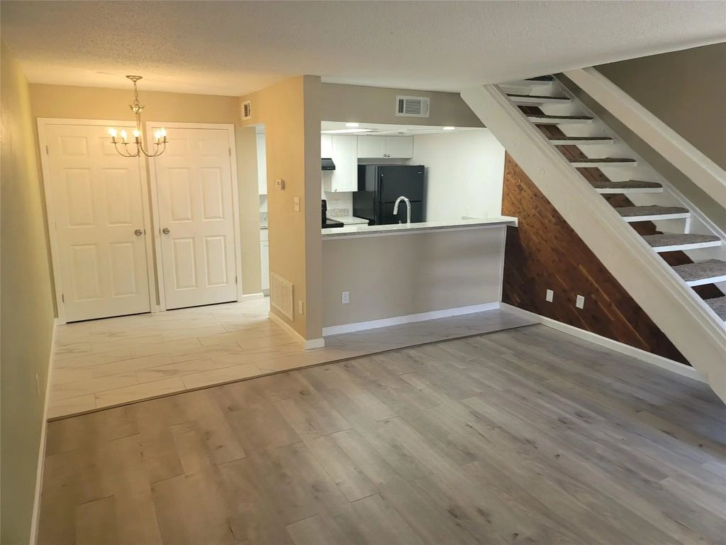 4616 Country Creek Drive 1176, Dallas