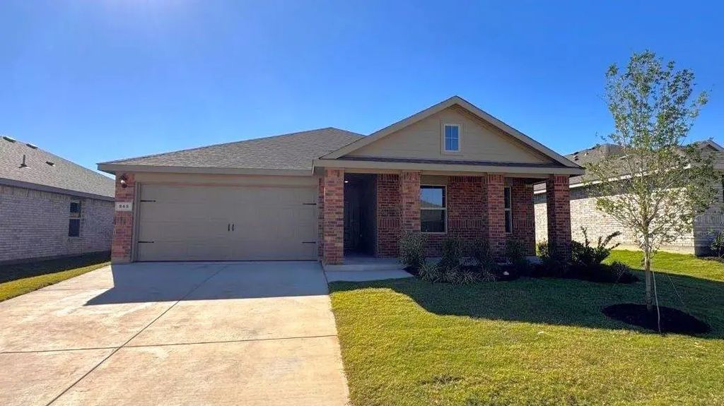 545 Marsh Street, Cleburne