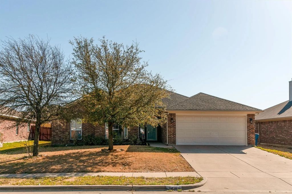 706 Lakeview Drive, Alvarado