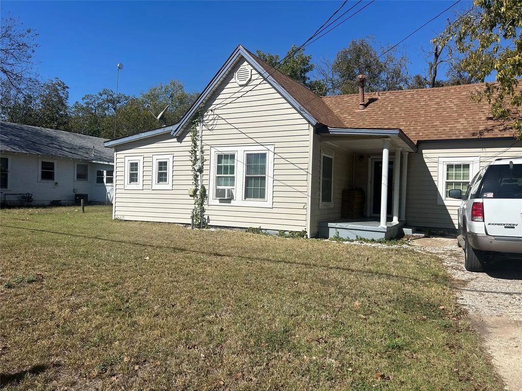 835 W Vanderbilt Street, Stephenville