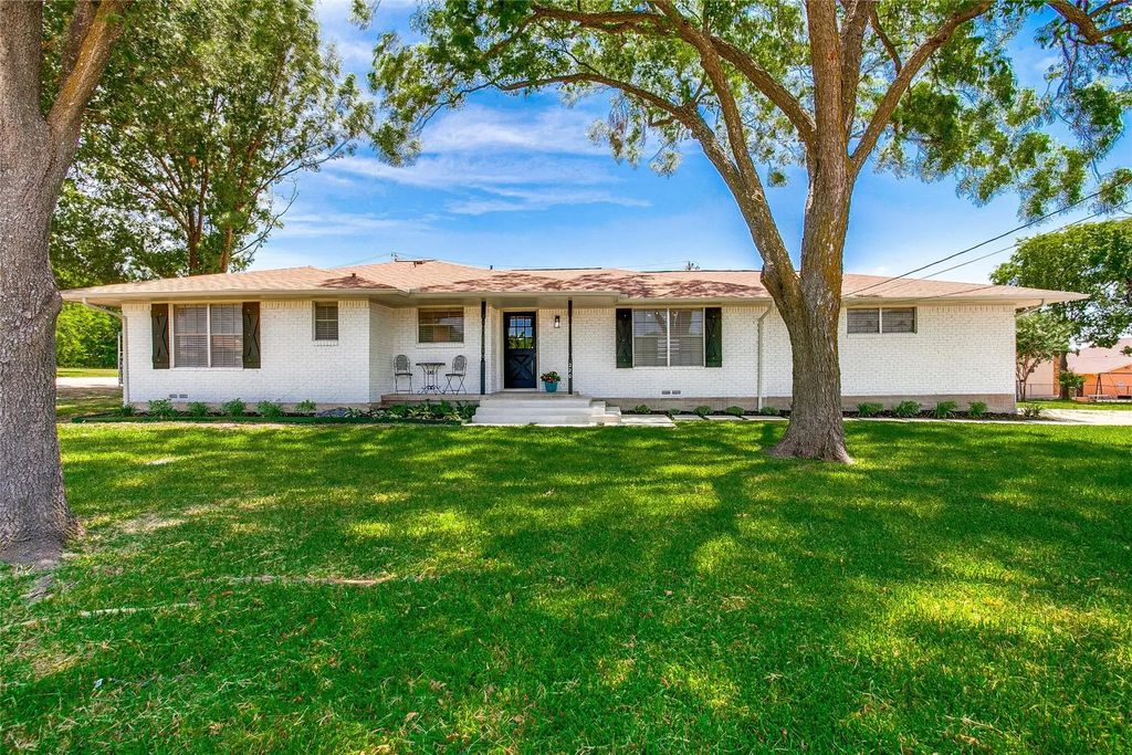 220 N Town East Boulevard, Sunnyvale