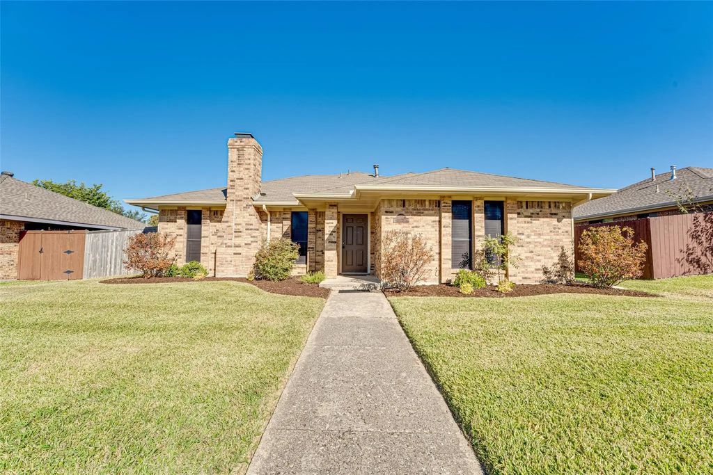 2007 Stradivarius Lane, Carrollton