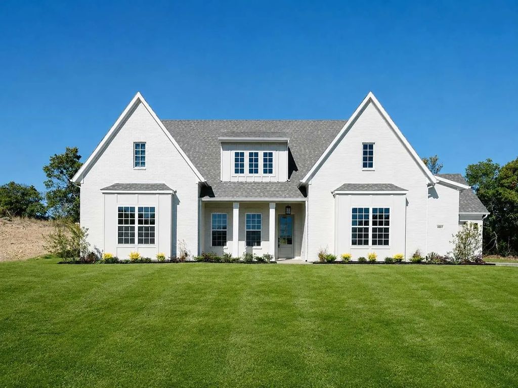 1027 Twin Creeks Drive, Weatherford