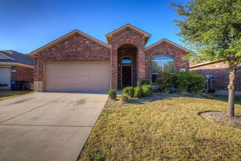 10825 Irish Glen Trail, Fort Worth