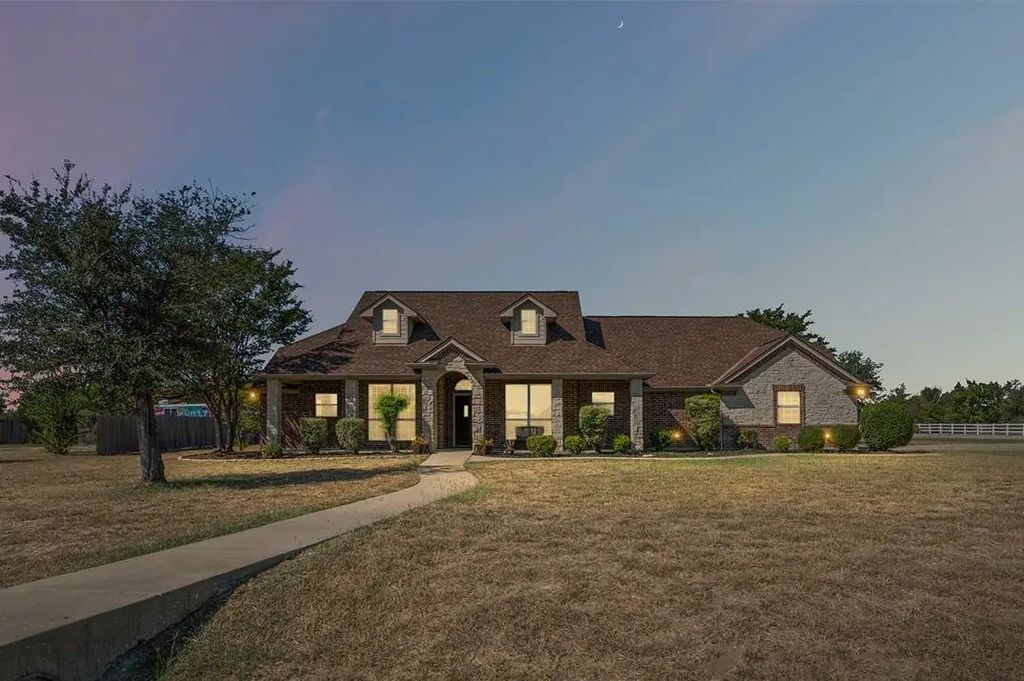 6009 Feather Wind Way, Fort Worth