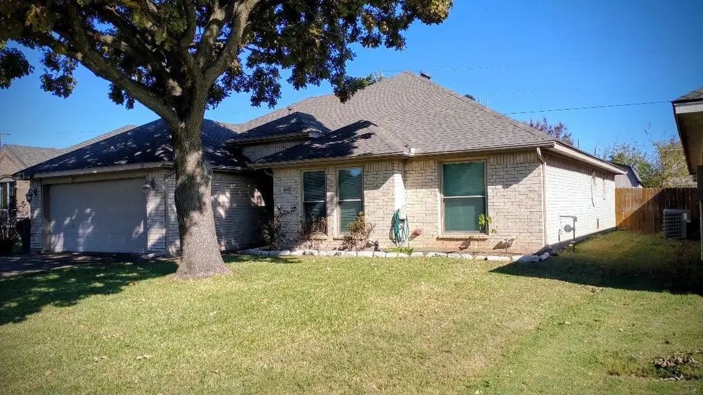 409 Park Meadows Drive, Crowley
